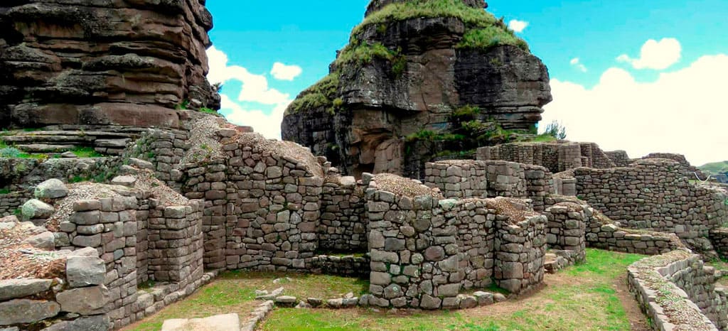 Trekking Tours Waqrapukara  1 Dia